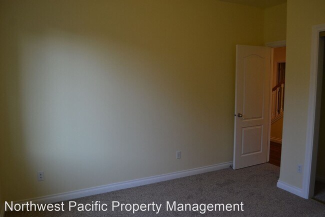 Building Photo - 3 br, 2.5 bath House - 947 Burley Hill Dri...