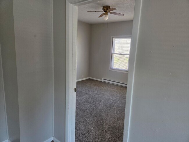 Building Photo - 1701 W Adams St