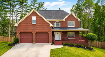Building Photo - Beautiful 4BR Home In Established Neighborhood.
