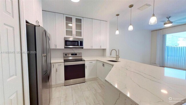 Building Photo - 1420 SE 26th Ave