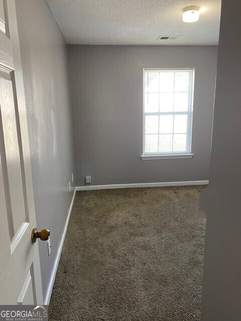 Building Photo - 2304 Nicole Dr