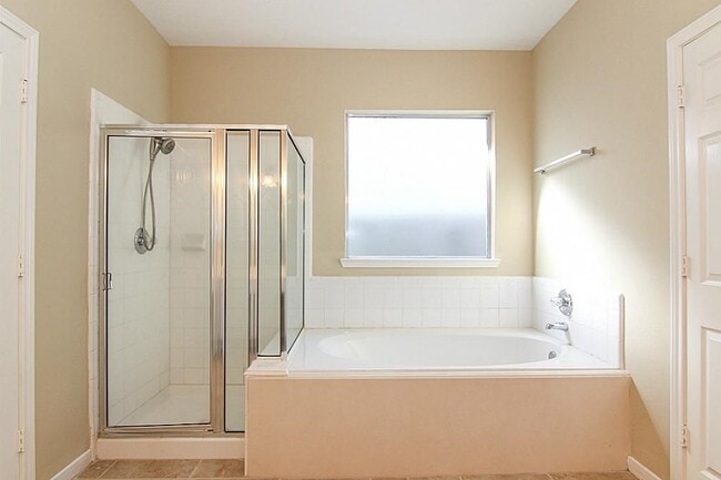 Building Photo - 1502 Brook Grove Dr