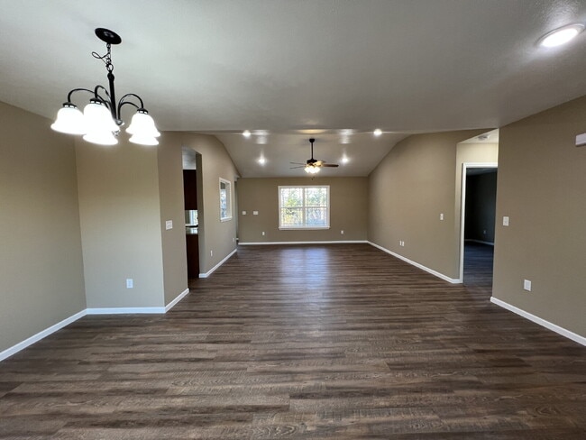 Building Photo - 145 Bald Cypress Ct