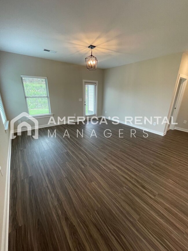 Building Photo - Home for Rent in Tuscaloosa, AL!!! View wi...