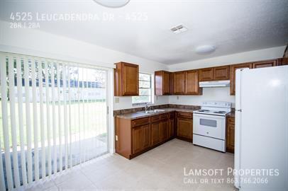 Building Photo - 4525 Leucadendra Dr