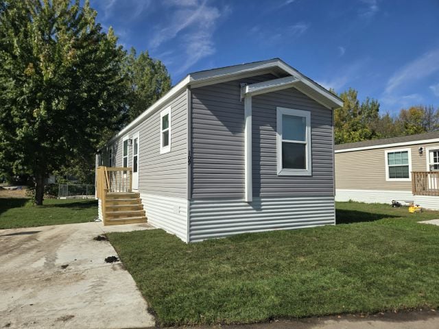 Building Photo - 109 Maple Dr