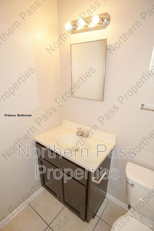 Building Photo - 11027 Sunshine Ct