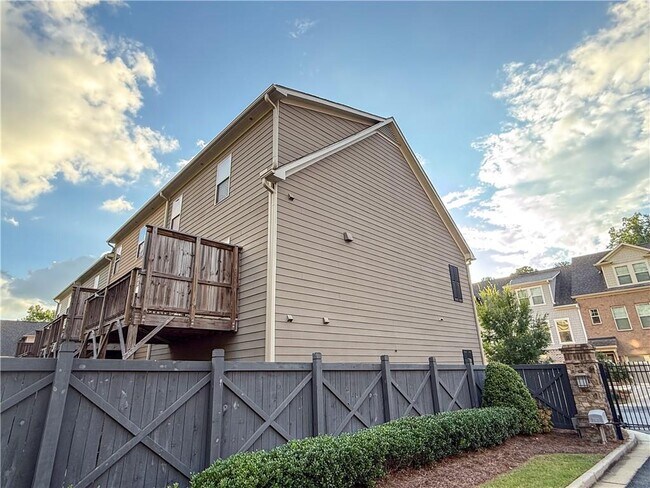 Building Photo - 2452 Coosa Vly