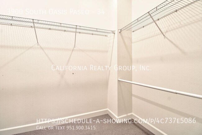 Building Photo - 3900 S Oasis Paseo