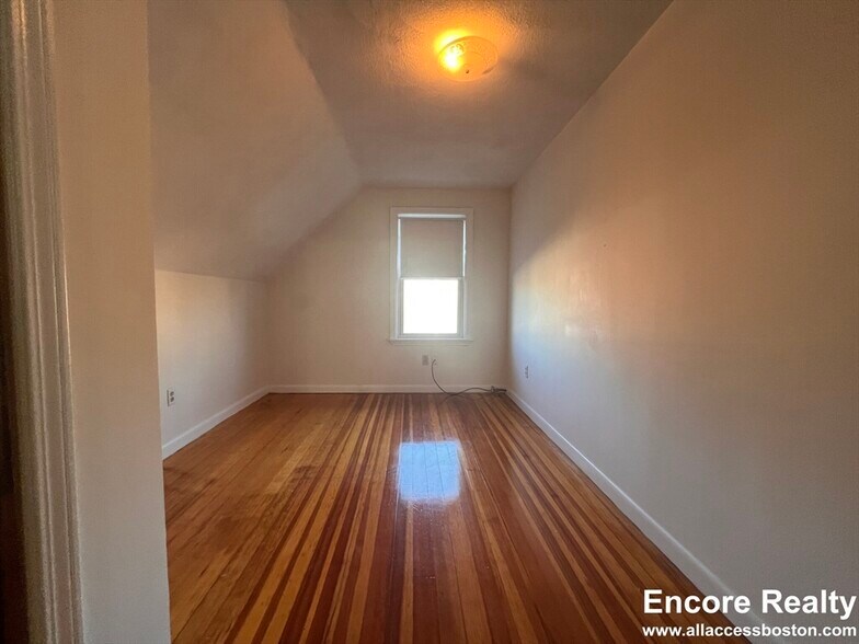 Building Photo - 187 Powder House Blvd