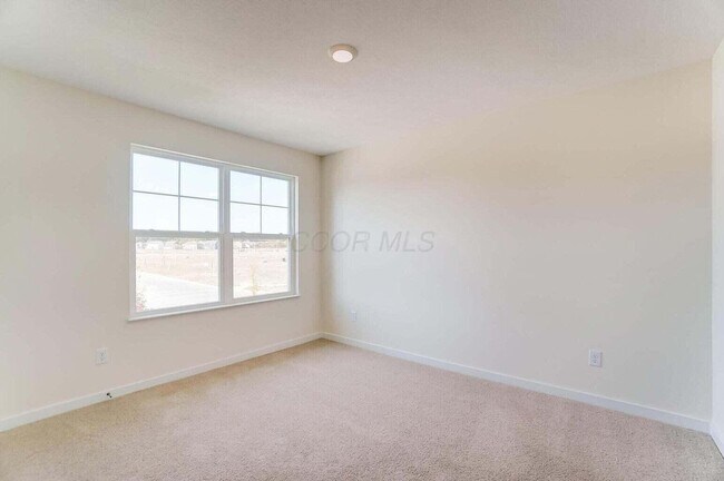 Building Photo - 852 Sunny Vale Dr