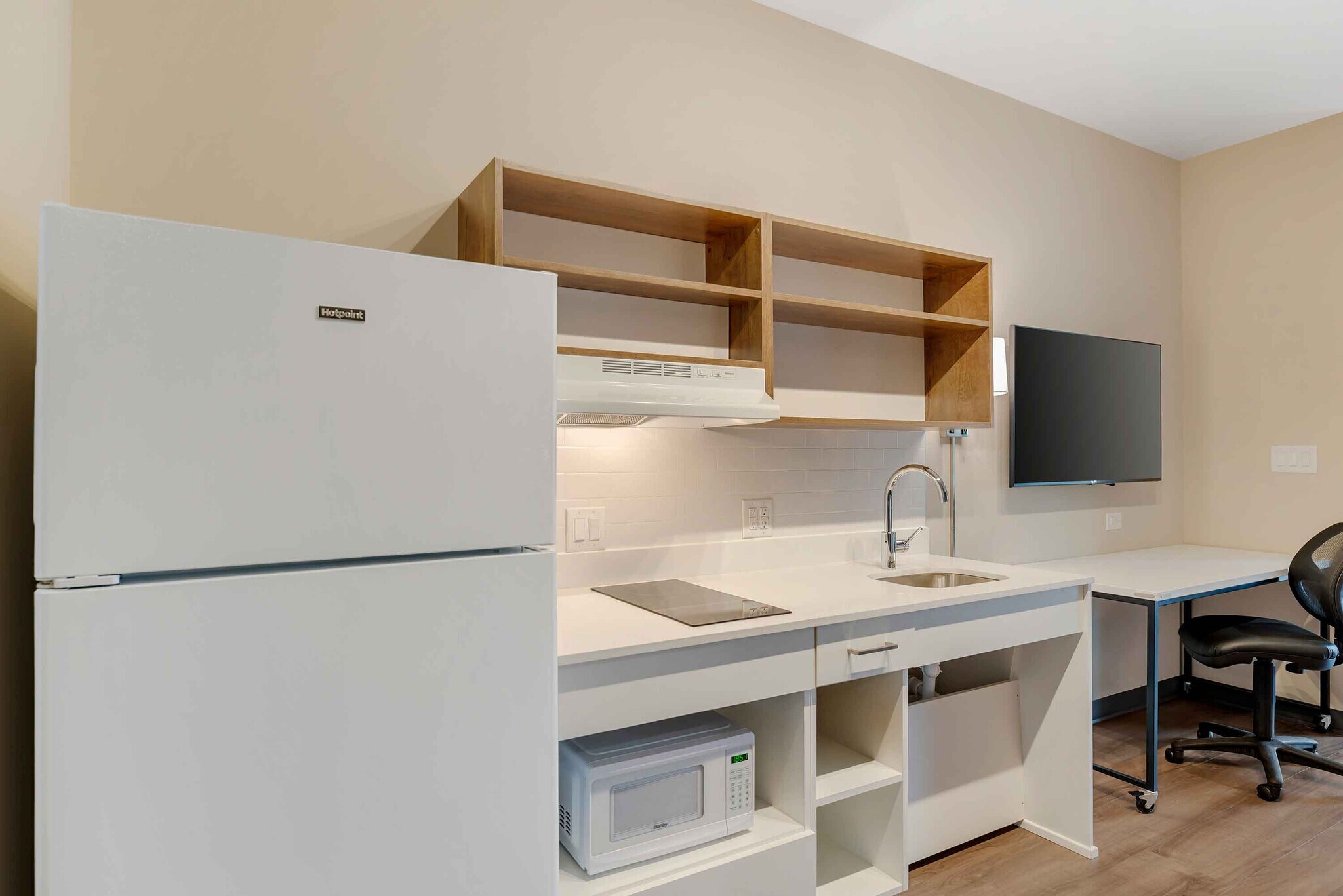 Building Photo - Furnished Studio-Charlottesville