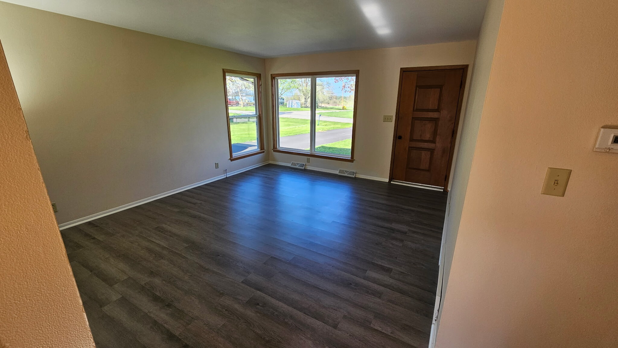 Building Photo - 499 Adeline Dr