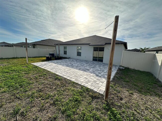 Building Photo - 15438 Wicked Strong St