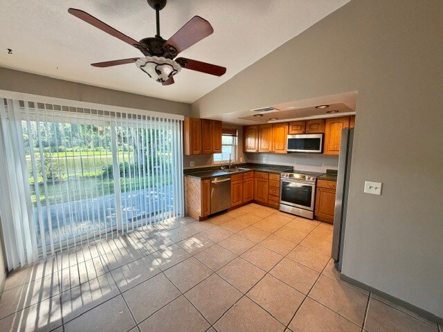 Building Photo - 958 Florida Pkwy