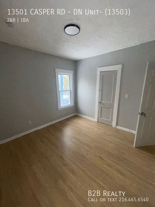 Building Photo - Spacious Two-Bedroom Unit in a Charming Mu...