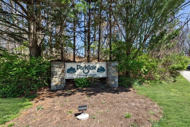 Building Photo - 2BD/2BA- Bethesda Condo in Parkside Community - Utilities Included