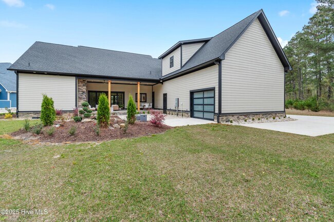 Building Photo - 9442 Old Salem Way