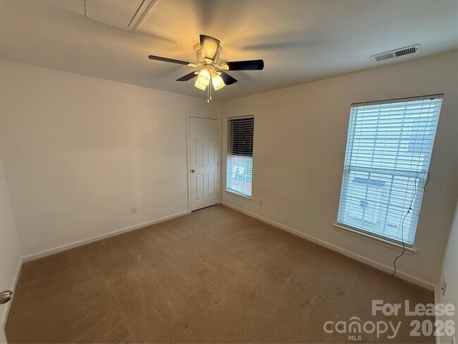 Building Photo - 15622 Troubadour Ln