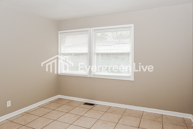 Building Photo - 3524 Flamingo Rd SW