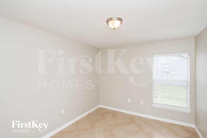 Building Photo - 374 Stendal Rd NW