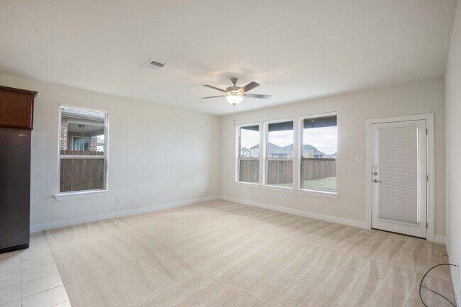 Building Photo - 148 Isabella Wy