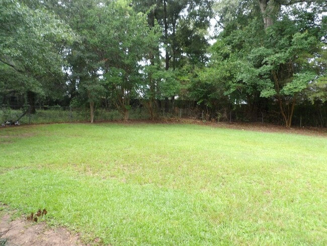 Building Photo - Yellowleaf Drive, Enterprise, AL