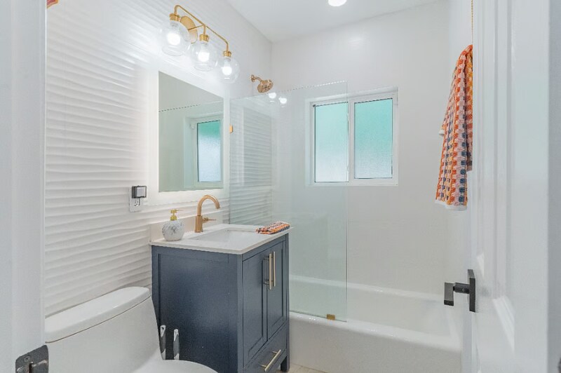 Building Photo - 1520 NE 16th Ave