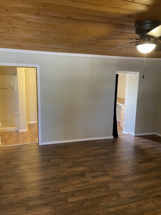 Building Photo - 361 S 2nd St