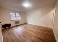 Building Photo - 3145 Parsons Blvd