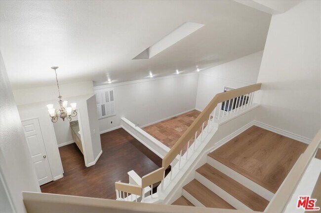 Building Photo - 24124 Mentry Dr