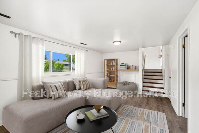 Building Photo - 1512 Brentwood Dr