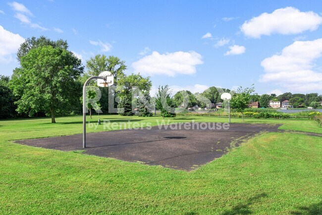 Building Photo - 4100 Vera Cruz Ave N