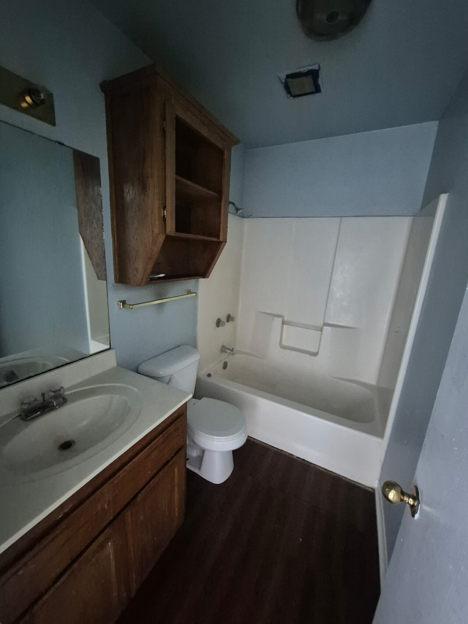 Building Photo - 4818 Lake Road