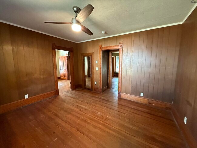 Building Photo - 116 W North St