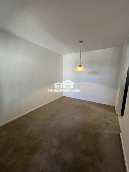 Building Photo - 45 Maleena Mesa St