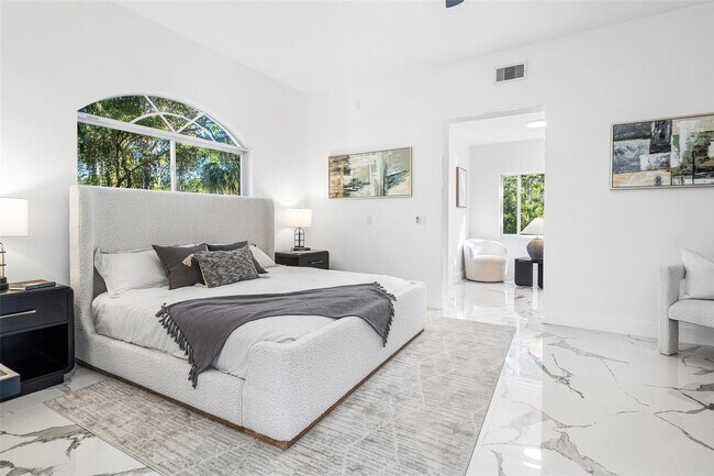 Building Photo - 7132 NW 62nd Terrace