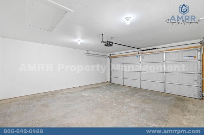 Building Photo - 1114 SW 3rd Ave