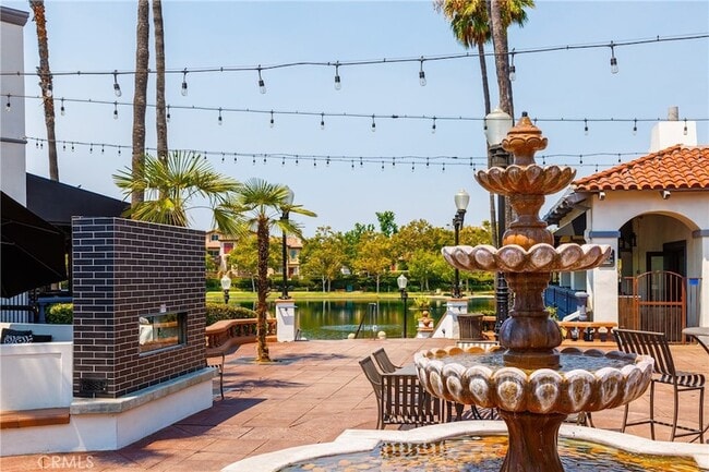 Building Photo - 225 Montana Del Lago Dr