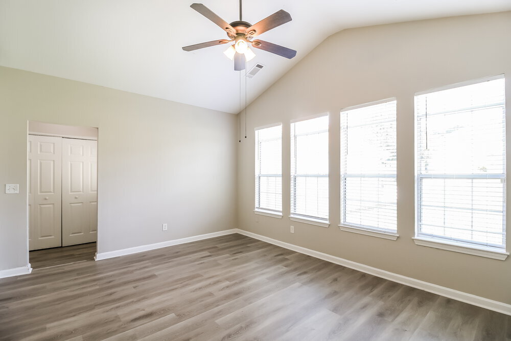 Building Photo - 618 Brookwater Dr