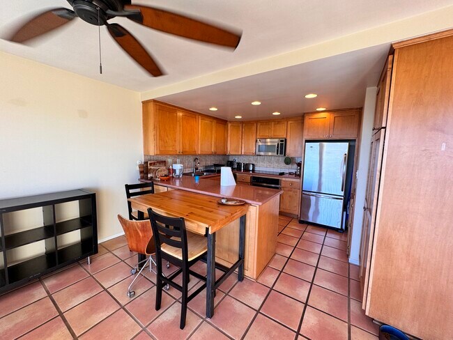 Updated kitchen - 2910 S Peck Ave