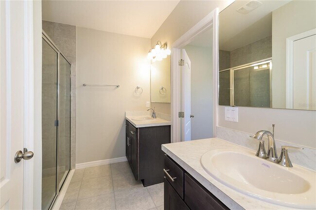Building Photo - 255 Villavista Ct