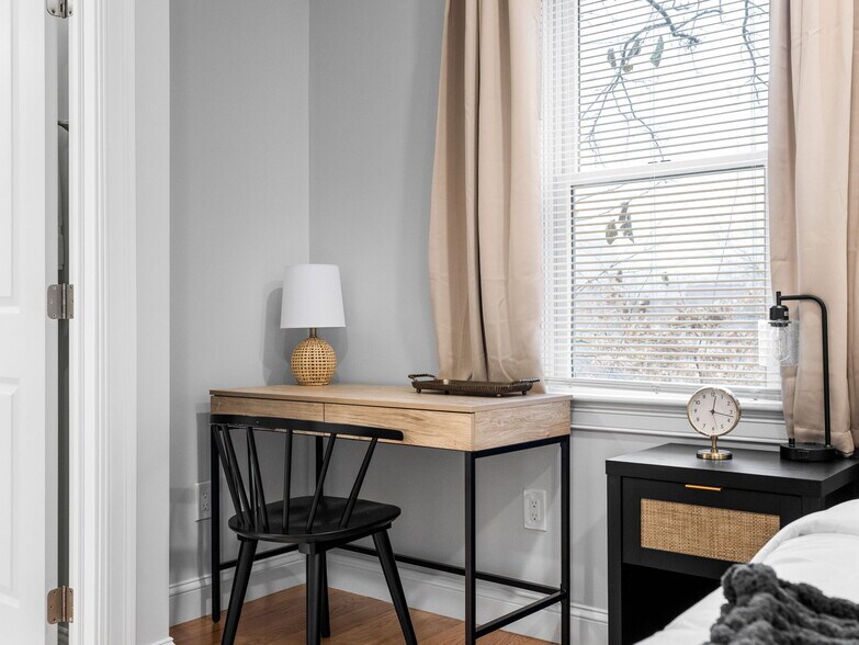 Building Photo - 1 Central Sq