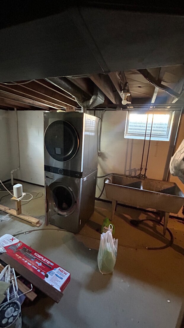 Building Photo - 3640 Oak Ter