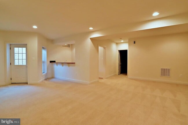 Building Photo - 8163 Snead Loop