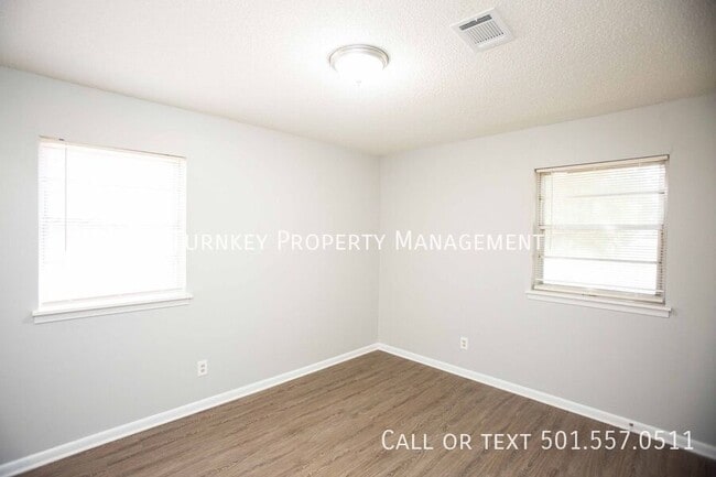 Building Photo - 1112 Ray Rd