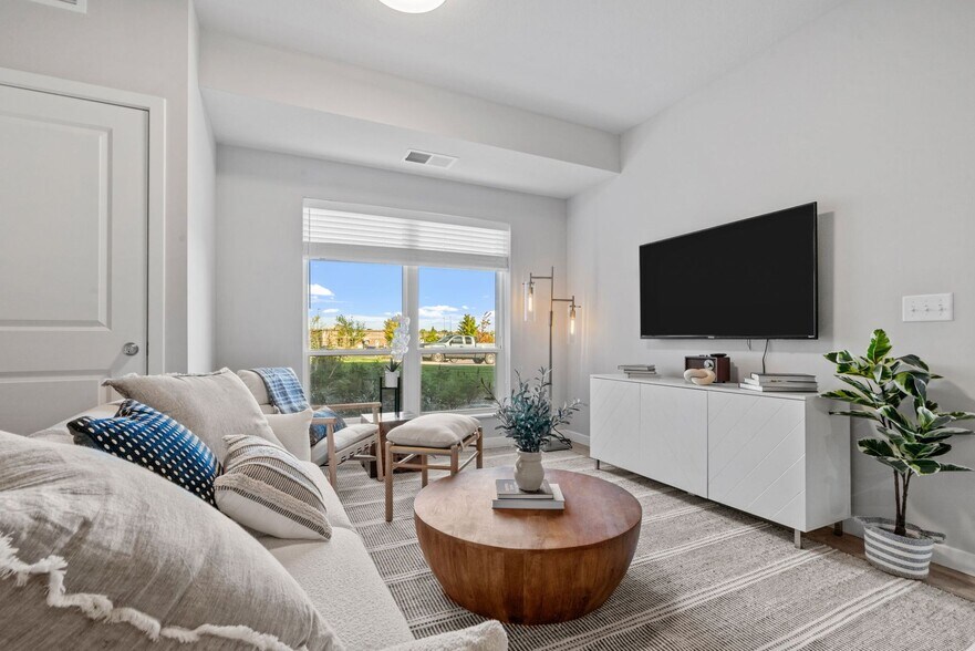 Building Photo - The Otto