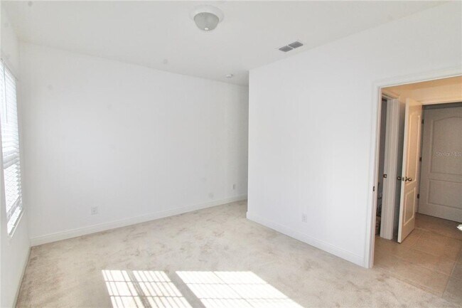 Building Photo - 2880 Rapollo Ln