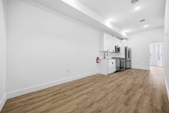 Building Photo - 234 Webster Ave