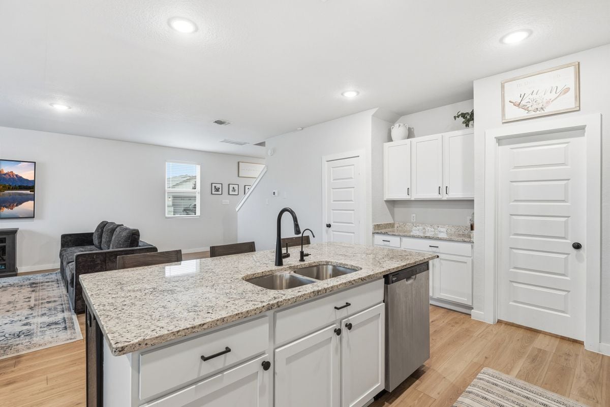 Building Photo - 3523 Rancho Grande